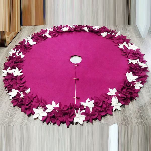 Felt tree skirt